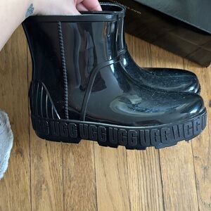 UGG  Glossy Black Rain Boots